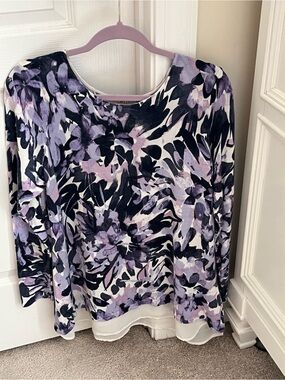 Roz & Ali Lavender and White Floral Long Sleeve Top